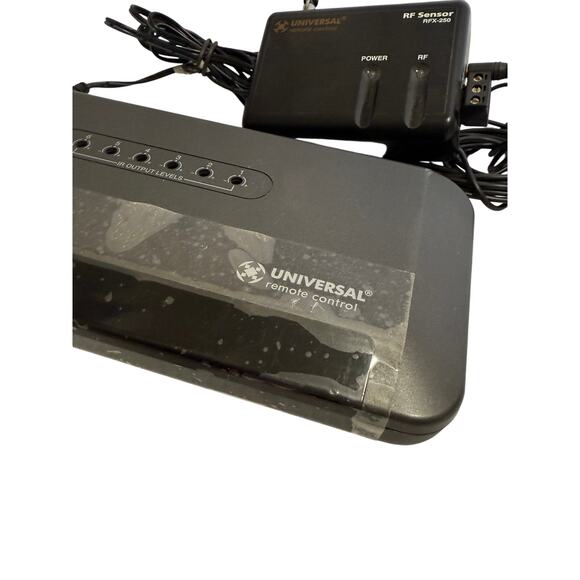 URC MRF-350 - Universal Remote Control Base Station with RFX-250 Sensor Extender - Picture 5 of 9